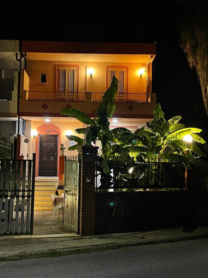 Residence Don Turi 빌라프란카티레나 외부 사진