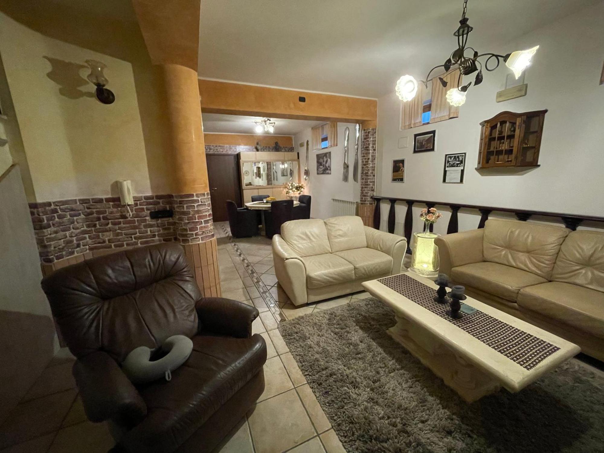 Residence Don Turi 빌라프란카티레나 외부 사진